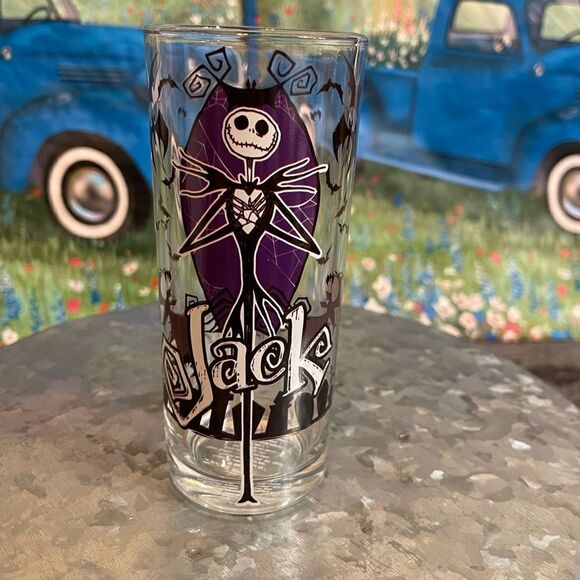 Disney Nightmare before Christmas set of 4 glasses - Picture 6 of 9